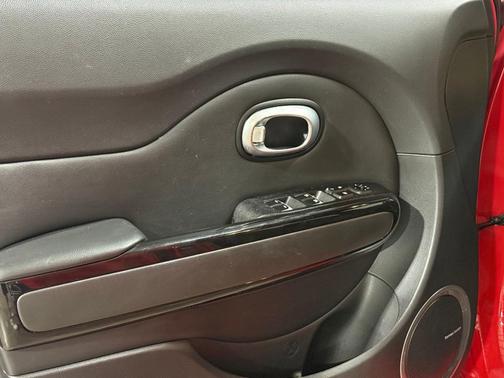 Inferno Red w/Black Roof 2019 Kia Soul +