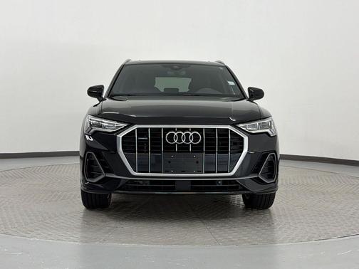 Mythos Black Metallic 2021 Audi Q3 45 S line Premium Plus
