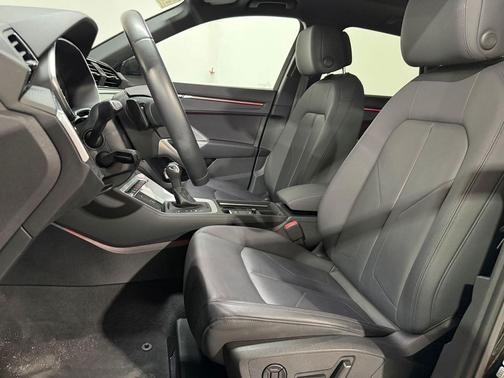 Mythos Black Metallic 2021 Audi Q3 45 S line Premium Plus