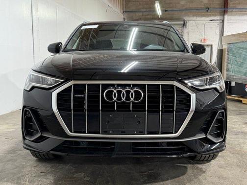 Mythos Black Metallic 2021 Audi Q3 45 S line Premium Plus