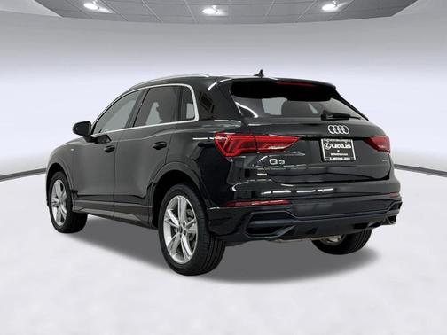 Mythos Black Metallic 2021 Audi Q3 45 S line Premium Plus
