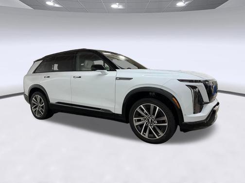 Vibrant White Tricoat 2026 Cadillac VISTIQ Sport