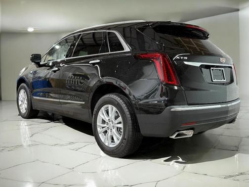 2025 Cadillac XT5 Luxury