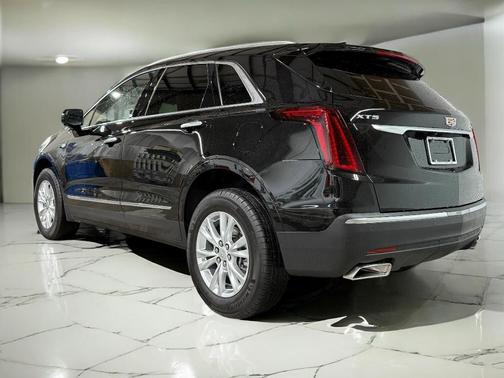 2025 Cadillac XT5 Luxury