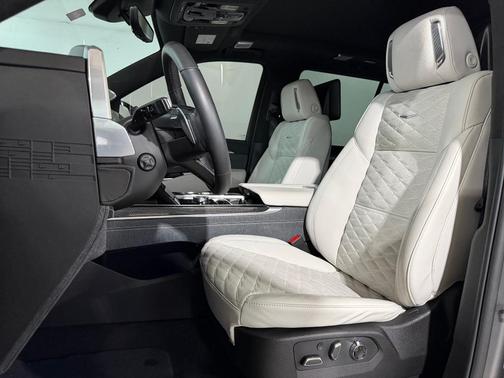 Magnus Metal Frost 2026 Cadillac Escalade V-Series