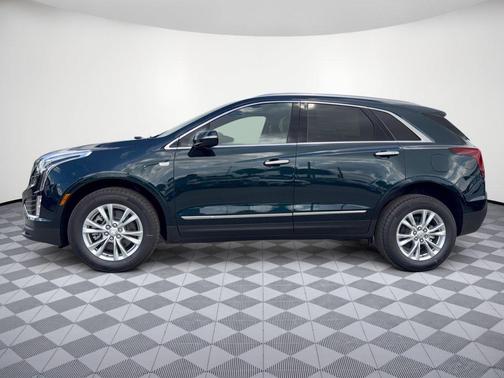 Emerald Lake Metallic 2026 Cadillac XT5 Luxury