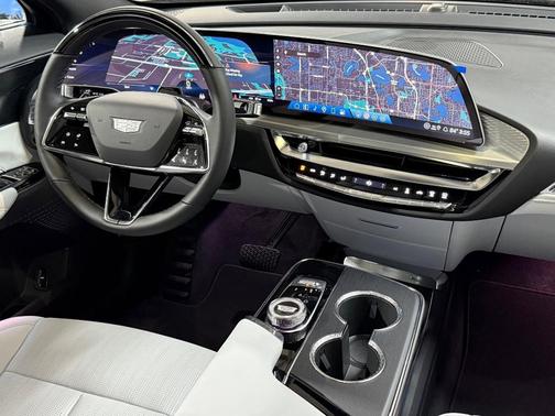 Argent Silver Metallic 2026 Cadillac LYRIQ Sport