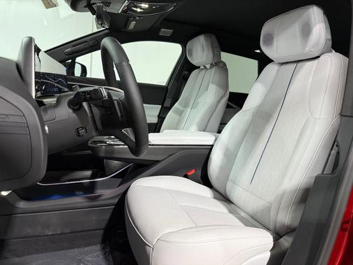 2026 Cadillac LYRIQ Premium Sport