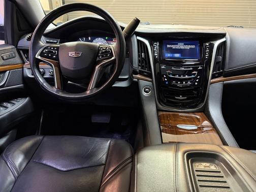 2020 Cadillac Escalade Luxury