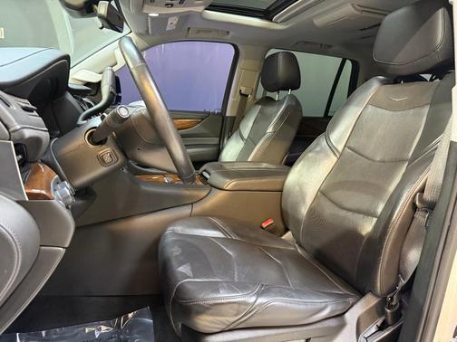 2020 Cadillac Escalade Luxury