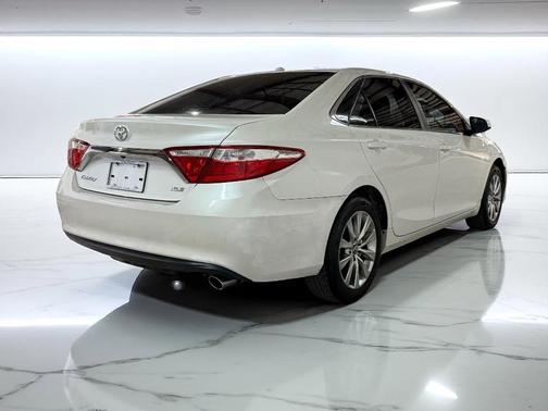 2017 Toyota Camry XLE