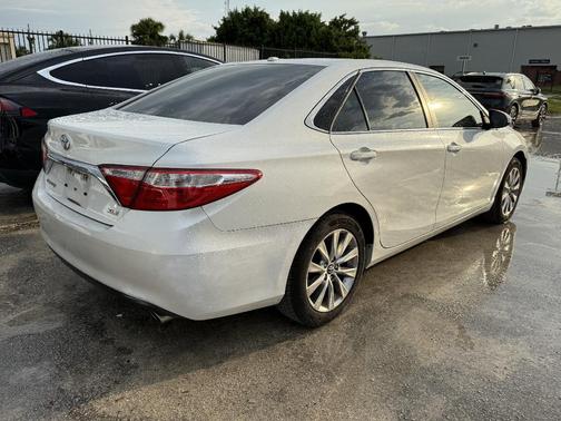 2017 Toyota Camry XLE