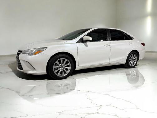 2017 Toyota Camry XLE