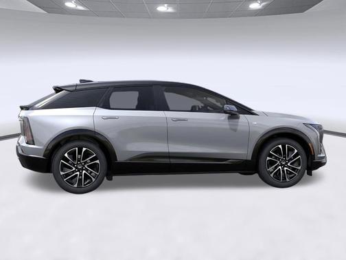 Argent Silver Metallic 2026 Cadillac OPTIQ Sport