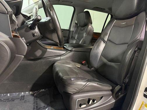 Crystal White Tricoat 2016 Cadillac Escalade Luxury