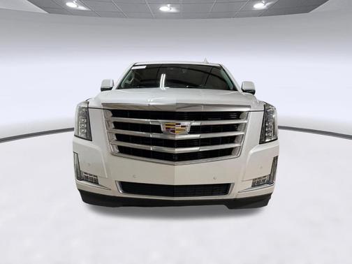 Crystal White Tricoat 2016 Cadillac Escalade Luxury