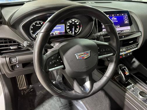 2023 Cadillac CT5 Sport
