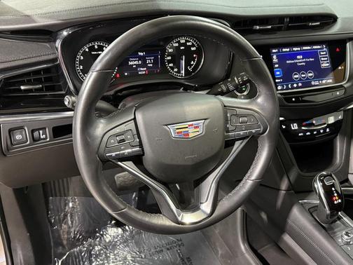 2023 Cadillac XT6 Luxury FWD