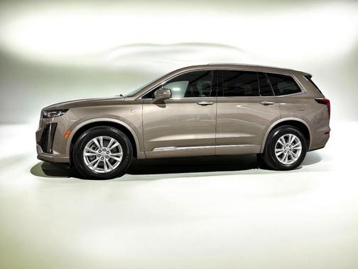 2023 Cadillac XT6 Luxury FWD