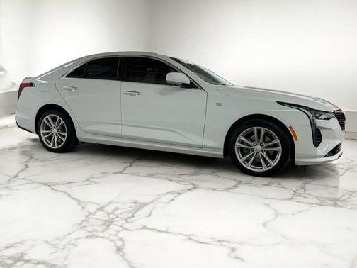 2023 Cadillac CT4 Luxury