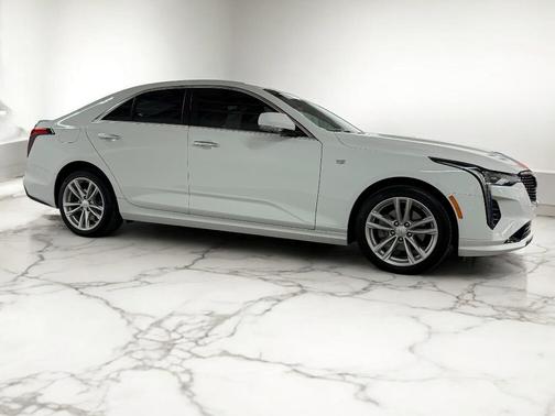 2023 Cadillac CT4 Luxury