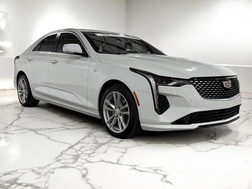 2023 Cadillac CT4 Luxury