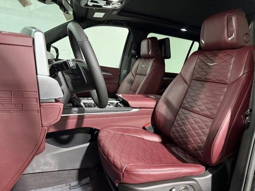 2026 Cadillac Escalade ESV Luxury