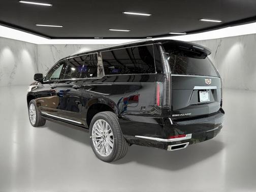 2026 Cadillac Escalade ESV Luxury
