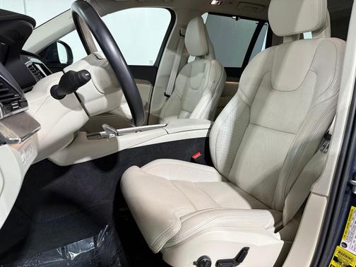 2021 Volvo XC90 Recharge Plug-In Hybrid T8 Inscription 6 Passenger