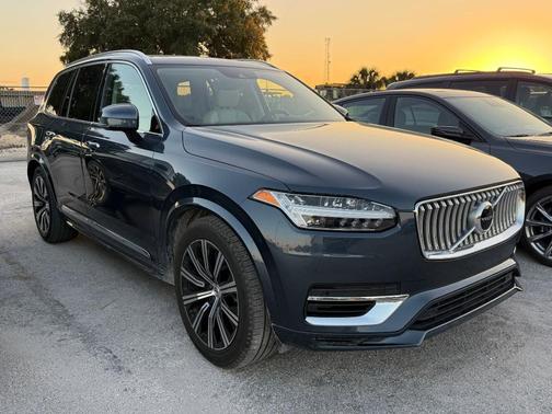 2021 Volvo XC90 Recharge Plug-In Hybrid T8 Inscription 6 Passenger