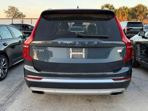 2021 Volvo XC90 Recharge Plug-In Hybrid T8 Inscription 6 Passenger