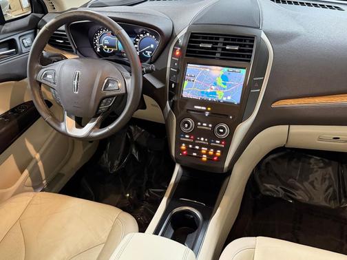 Karat Gold Metallic 2015 Lincoln MKC Base