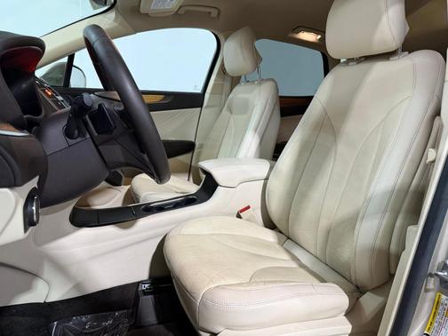 Karat Gold Metallic 2015 Lincoln MKC Base