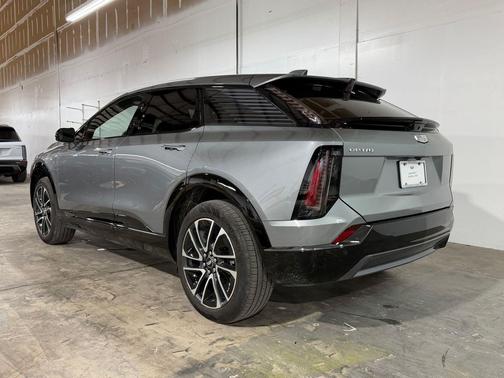 Argent Silver Metallic 2027 Cadillac OPTIQ Sport