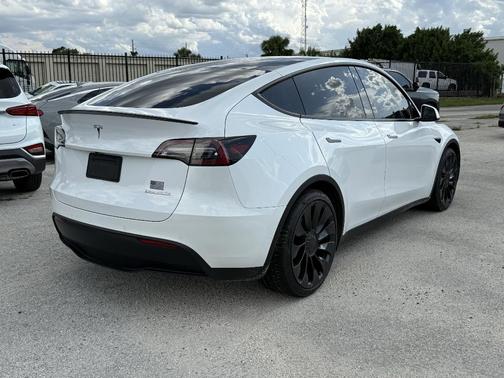 2022 Tesla Model Y Performance Dual Motor All-Wheel Drive