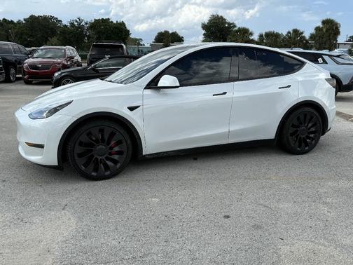 2022 Tesla Model Y Performance Dual Motor All-Wheel Drive