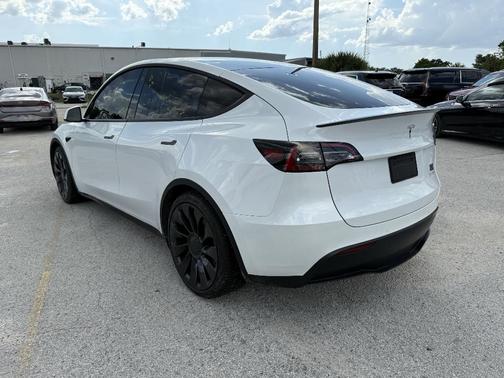 2022 Tesla Model Y Performance Dual Motor All-Wheel Drive