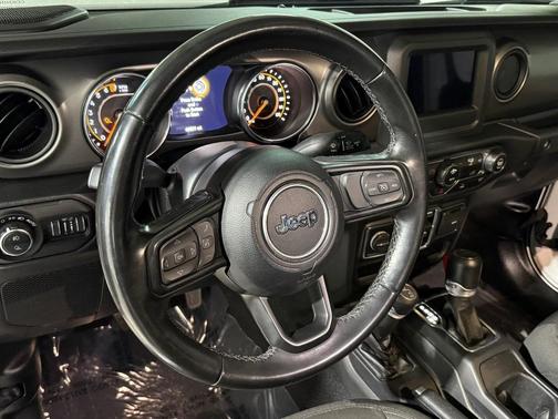 2022 Jeep Gladiator Sport S