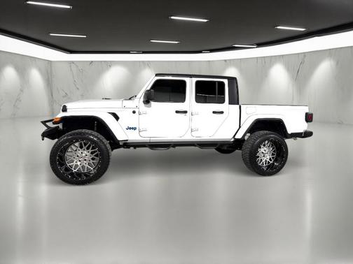2022 Jeep Gladiator Sport S