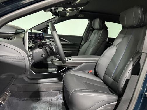 2026 Cadillac LYRIQ V