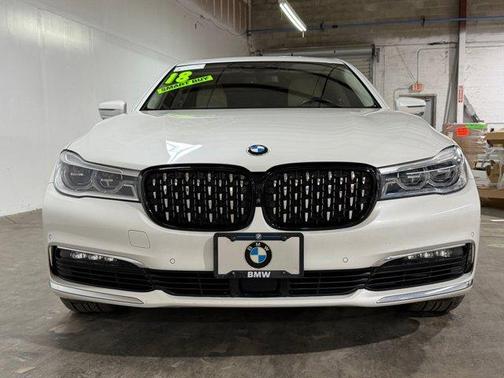 White 2018 BMW 750 i xDrive