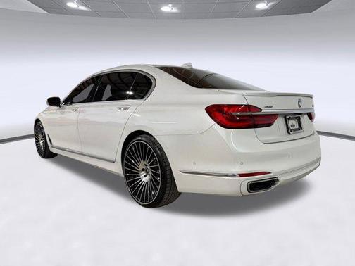 White 2018 BMW 750 i xDrive