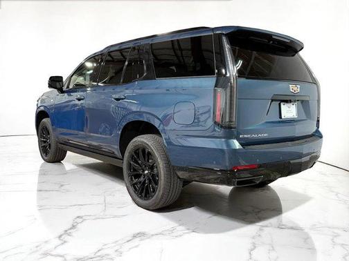 2025 Cadillac Escalade Sport