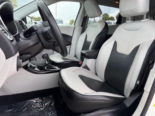 White Clearcoat 2018 Jeep Compass Limited