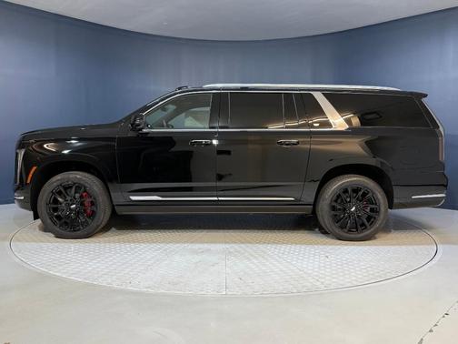 2025 Cadillac Escalade ESV Premium Luxury