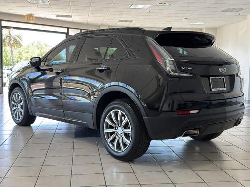 2023 Cadillac XT4 Sport