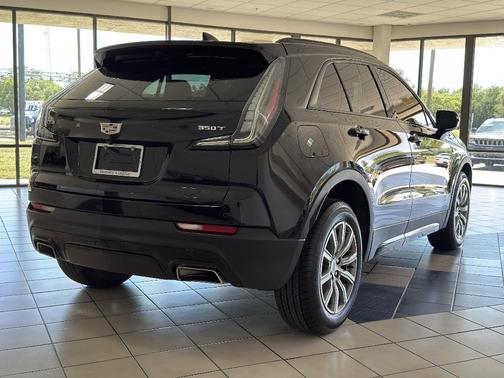 2023 Cadillac XT4 Sport