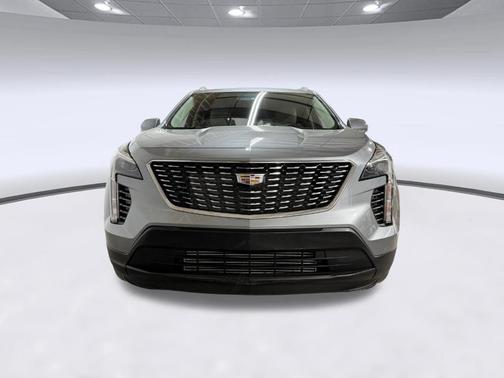 Argent Silver Metallic 2023 Cadillac XT4 Luxury