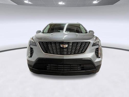 Argent Silver Metallic 2023 Cadillac XT4 Luxury