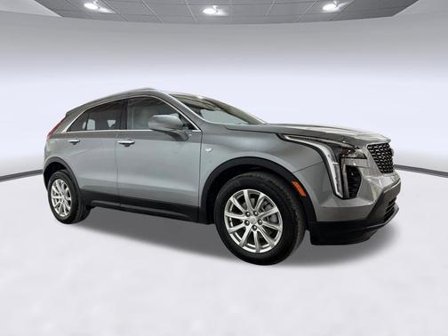 Argent Silver Metallic 2023 Cadillac XT4 Luxury